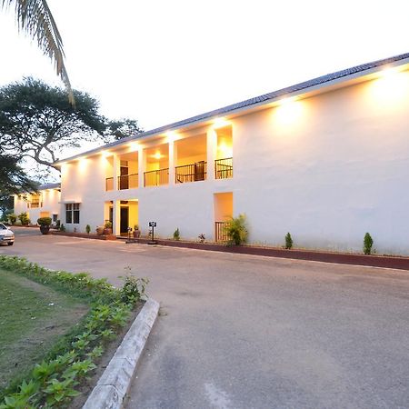 Sakura Inn Bagan Exteriör bild