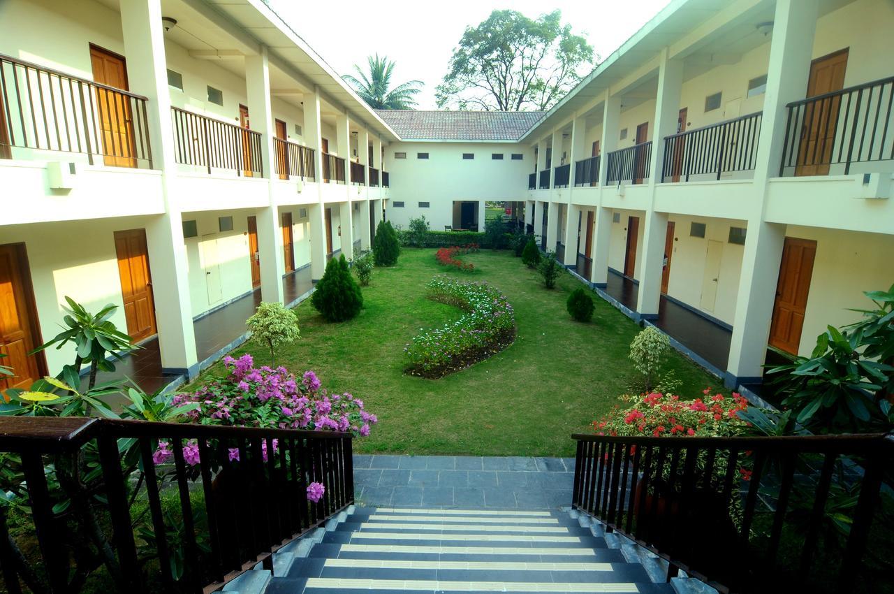 Sakura Inn Bagan Exteriör bild